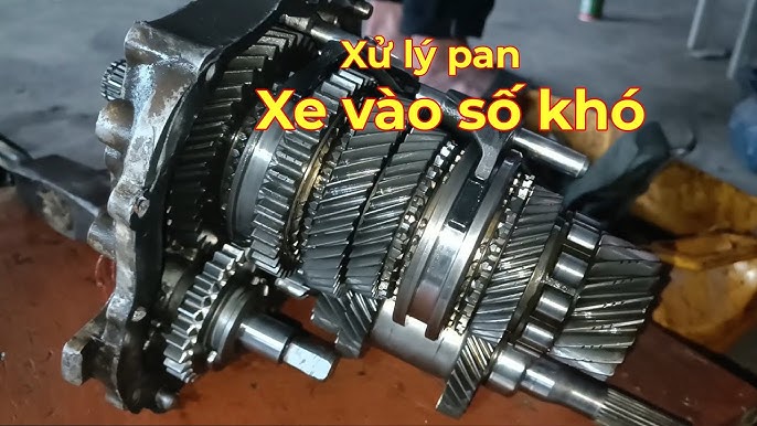 Bảo dưỡng và sửa chữa xe ô tô khó vào số tại gara chuyên nghiệp