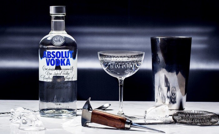 Hỗn hợp nước rửa bát và rượu vodka, giải pháp tạm thời cho kính xe ô tô
