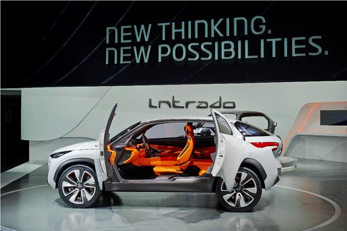 Xe concept Intrado, mẫu xe ô tô chạy bằng hydro của Hyundai, giới thiệu tại Geneva Motor Show