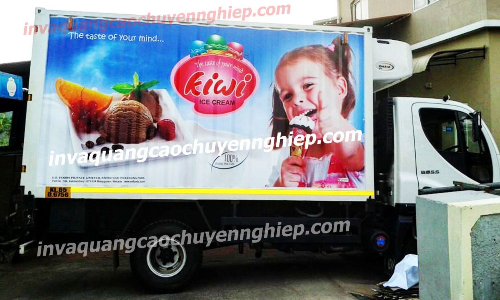 Dán decal quảng cáo xe tải, giải pháp marketing hiệu quả cho các doanh nghiệp vận tải.