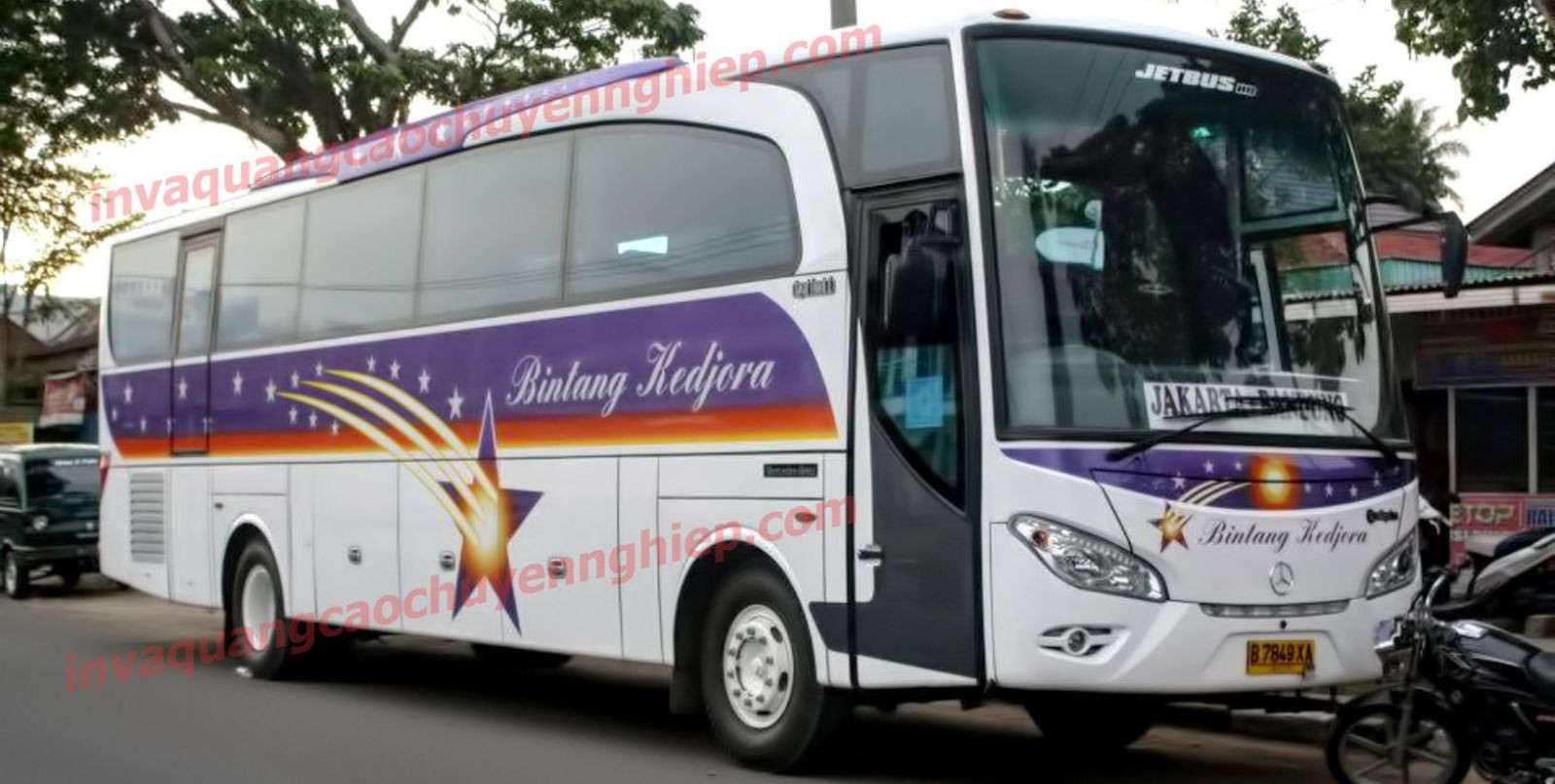 Cắt decal dán thùng xe tải, xe container, xe đầu kéo, xe taxi, dịch vụ cưới hỏi chuyên nghiệp.