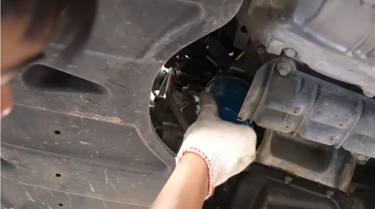 Thực hiện kế hoạch bảo dưỡng xe ô tô dựa trên tình trạng bất thường của xe