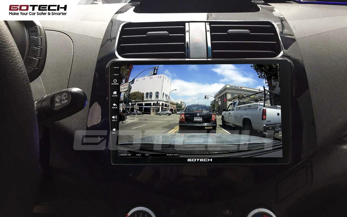 Tích hợp camera hành trình hiển thị rõ nét trên màn hình GOTECH của xe ô tô Chevrolet 2012 Spark, nâng cao tầm nhìn