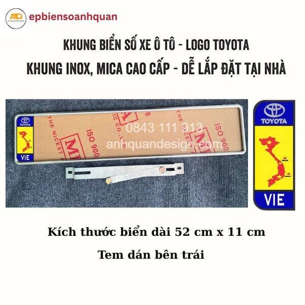 khung biển số ô tô dài với bản đồ Việt Nam màu vàng dán bên trái