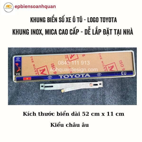 khung biển số ô tô dài với bản đồ Việt Nam màu xanh theo phong cách châu Âu