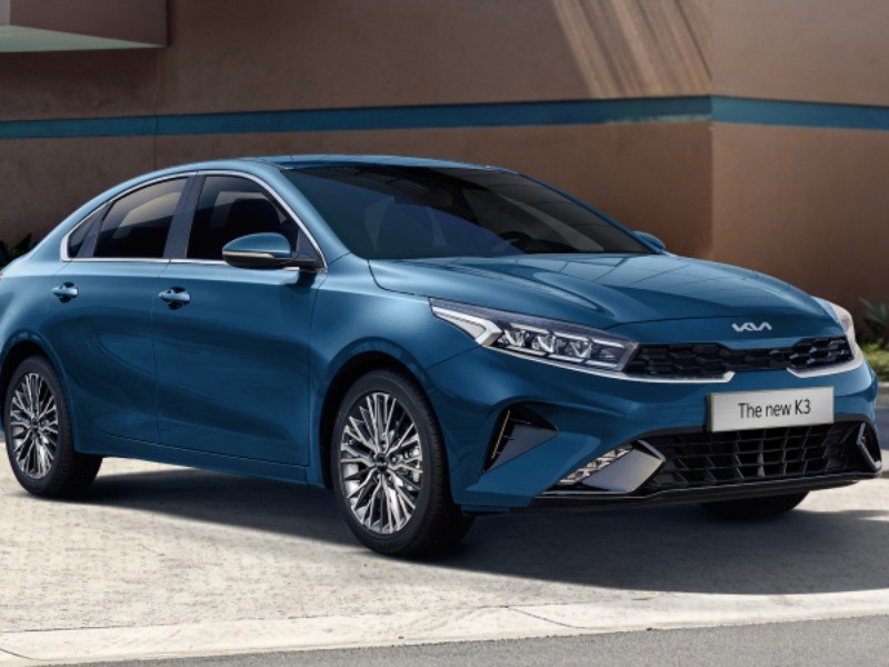 Kia K3, sedan xe ô tô gia đình 5 chỗ hạng C với thiết kế năng động, nội thất sang trọng và nhiều tiện ích