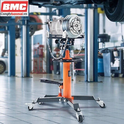 Sử dụng kích nâng hạ hộp số thủy lực để bảo trì hộp số xe ô tô