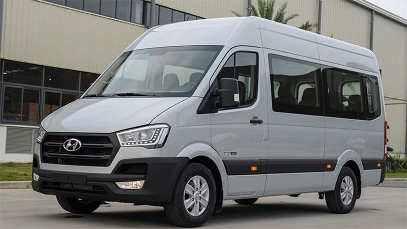 Kích thước tiêu chuẩn xe ô tô 16 chỗ Hyundai Solati cho vận tải hành khách