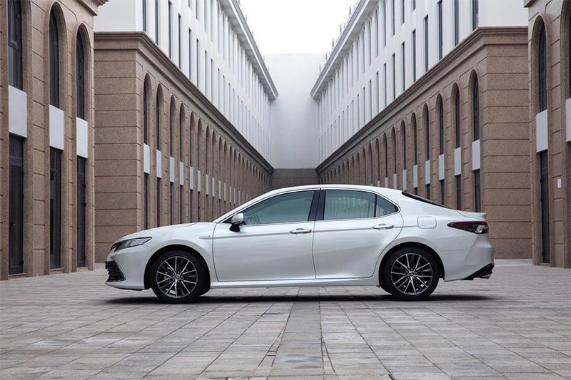 Kích thước tiêu chuẩn xe ô tô sedan hạng D Toyota Camry
