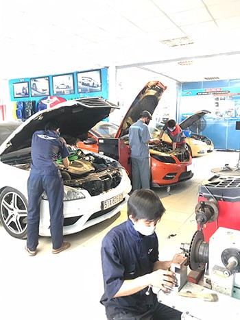 Hệ thống linh kiện, phụ tùng ô tô vô cùng đầy đủ của rất nhiều hãng xe khác nhau