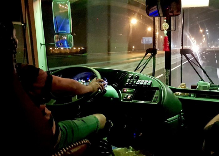 Tài xế B1 lái xe ô tô an toàn ngoài thực tế