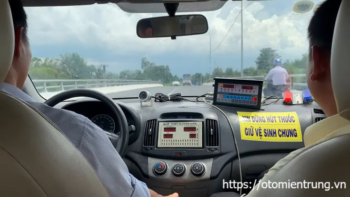 Kỹ năng lái xe ô tô đường trường, kinh nghiệm thực chiến