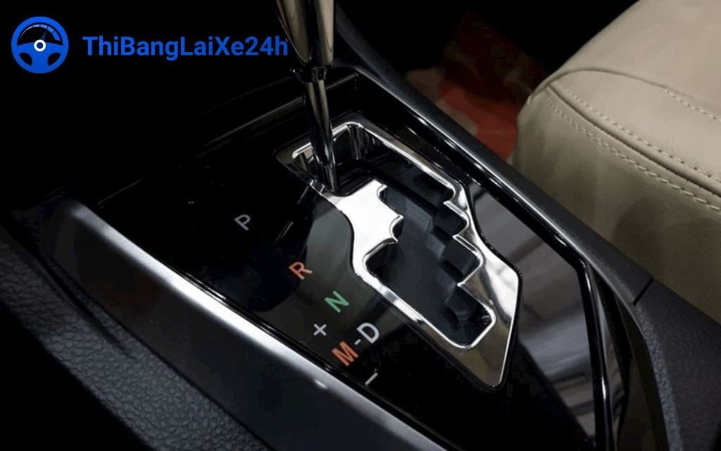 Ý nghĩa các ký hiệu trên cần số xe ô tô số tự động và cách sử dụng