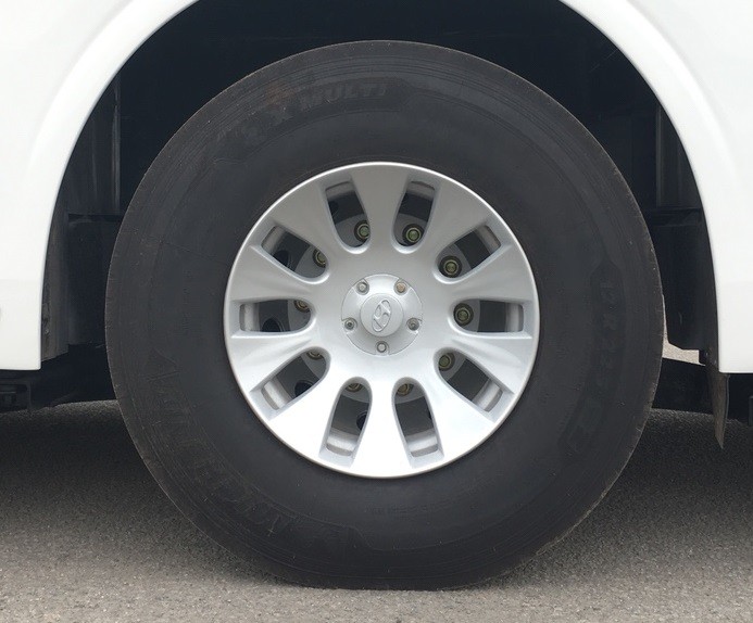 Lốp Michelin chất lượng cao cho xe ô tô 47 chỗ