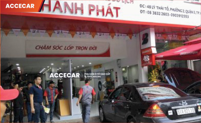 Thành Phát – đại lý Bridgestone đạt chuẩn quốc tế tại TpHCM, nổi bật với hệ thống máy móc hiện đại và phòng chờ tiện nghi.