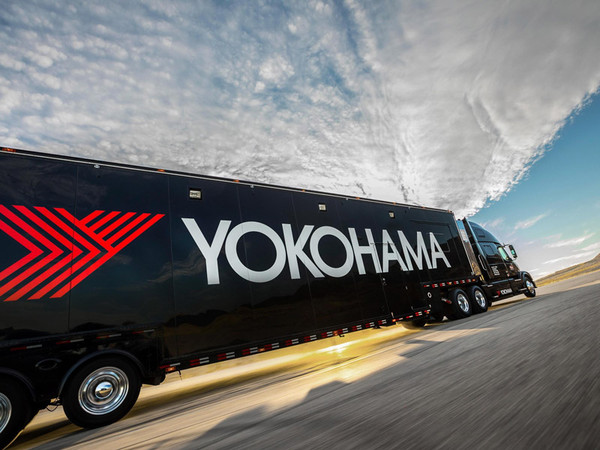 Kiểm tra độ bám đường của lốp xe ô tô Yokohama trên các địa hình khác nhau