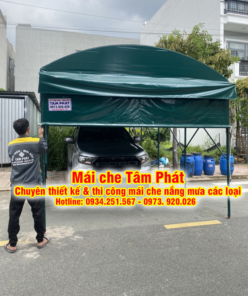 Mái xếp di động che xe ô tô cỡ lớn trong bãi đỗ xe ngoài trời