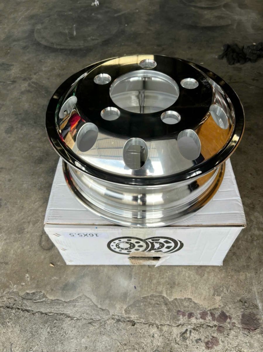 Các mẫu mâm xe ô tô hiện đại