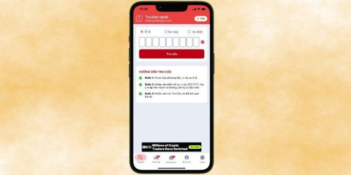 Màn hình nhập biển số xe ô tô để kiểm tra phạt nguội tại TPHCM trên ứng dụng di động