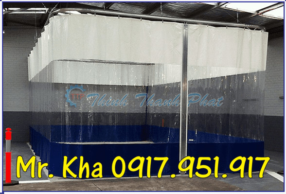 Màn nhựa PVC dày dặn, trong suốt cho khu vực rửa xe ô tô chuyên nghiệp