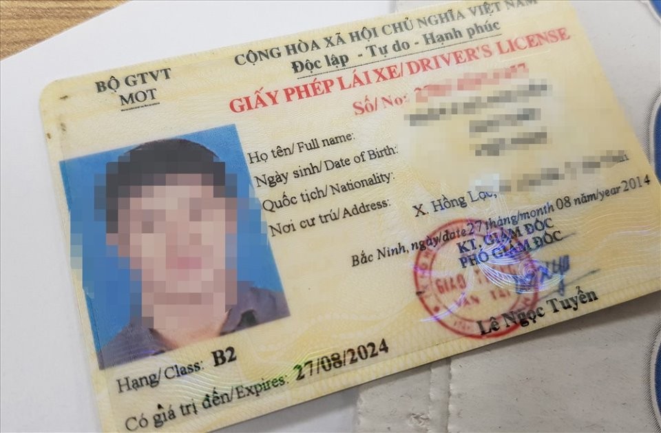 Làm thế nào để xin cấp lại hồ sơ gốc bằng lái xe ô tô