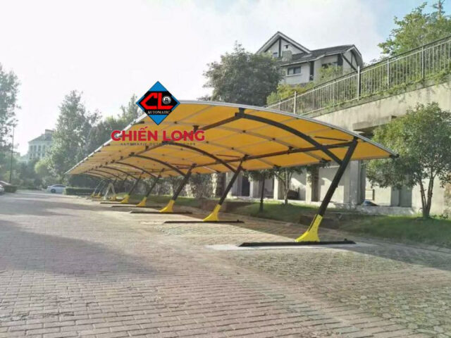 Thiết kế mái che nhà xe ô tô vòm đơn giản nhưng tối ưu công năng, phù hợp với các khu vực đậu xe dân dụng và thương mại.