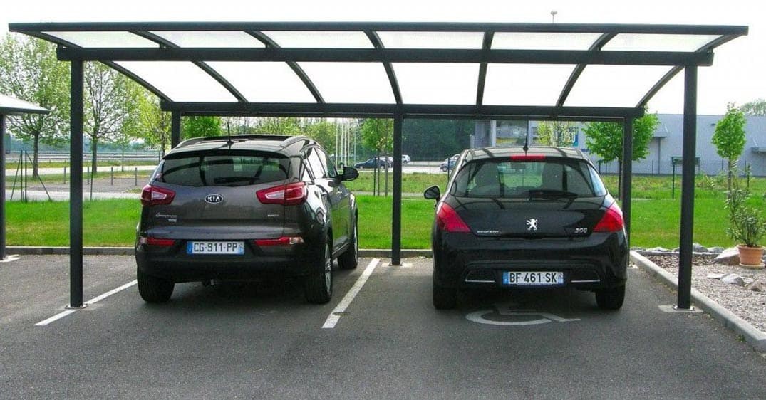 Mái lợp lấy sáng hiện đại cho thiết kế nhà để xe ô tô ngoài trời