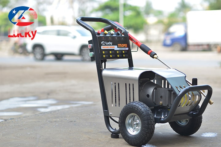Máy rửa xe Lucky 1750PSI thiết kế bền bỉ