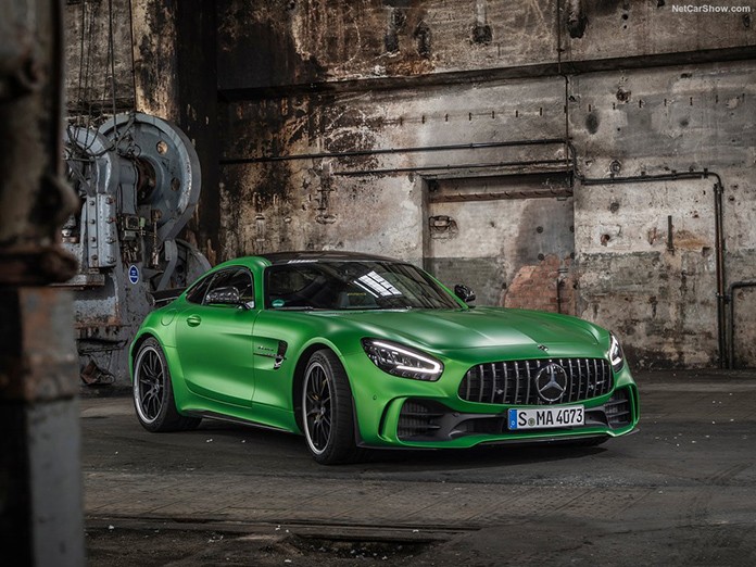 Mẫu xe thể thao Mercedes-AMG GT-R đẳng cấp