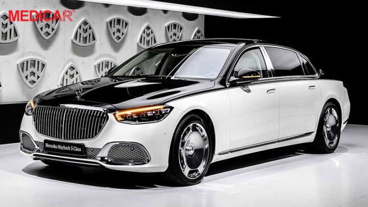 Chiếc Mercedes-Maybach sang trọng màu đen đang đỗ, biểu tượng của dòng xe ô tô đắt tiền nhất thế giới với sự tinh tế và đẳng cấp