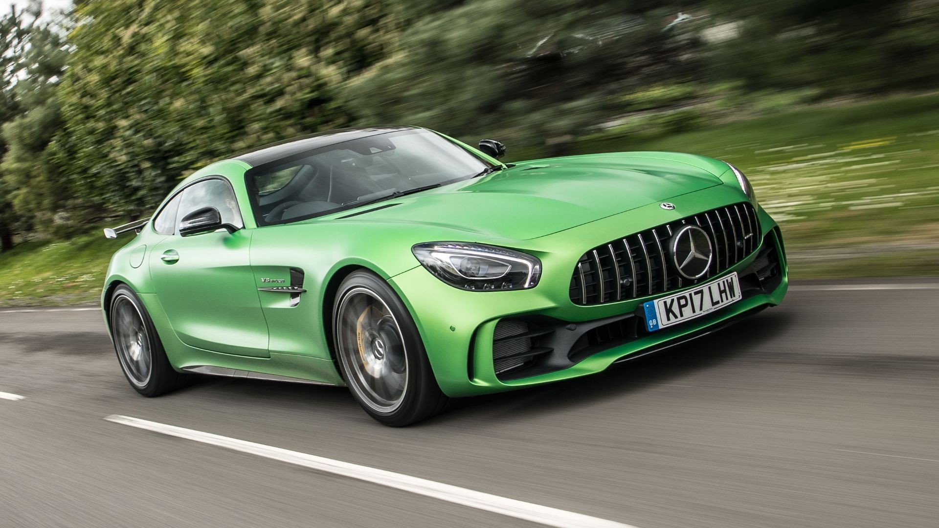 Mercedes-AMG GT R - xe ô tô 2 mini mạnh mẽ