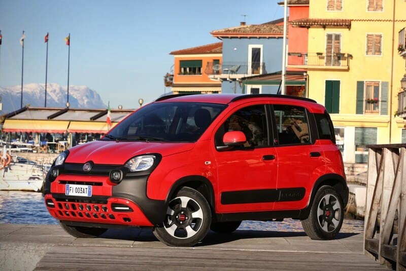 nissan-micra-thiet-ke-thanh-lich-va-hieu-suat-tot-trong-danh-sach-xe-o-to-re-nhat-the-gioi.jpg