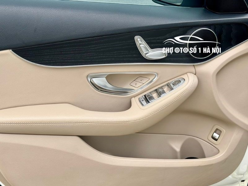 mua ban xe o to cu mercedes c200 2019 mau trang gia 980 trieu 11 192