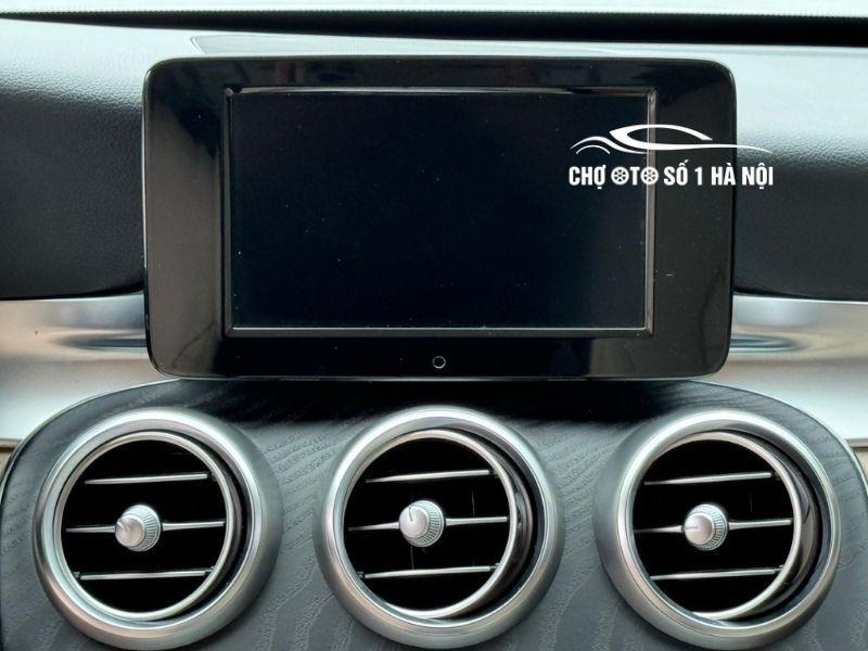 mua ban xe o to cu mercedes c200 2019 mau trang gia 980 trieu 6 911