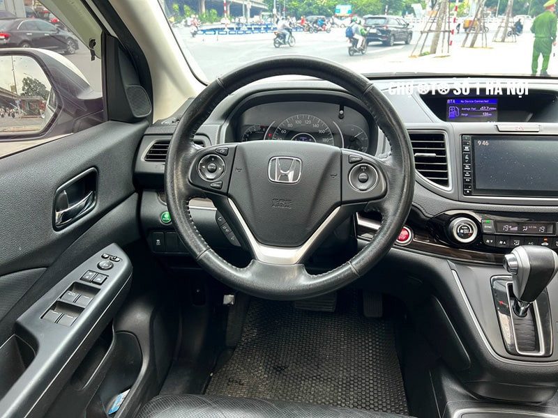 Cận cảnh vô lăng xe ô tô cũ Honda CRV TG 2016