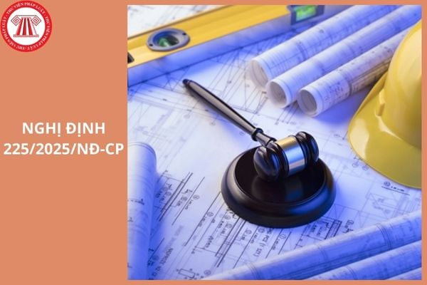 Hình ảnh một nhóm người đang thảo luận hoặc làm việc nhóm, biểu tượng cho việc hợp tác và tuân thủ các quy định pháp luật mới về biển số xe ô tô tại Bình Định.