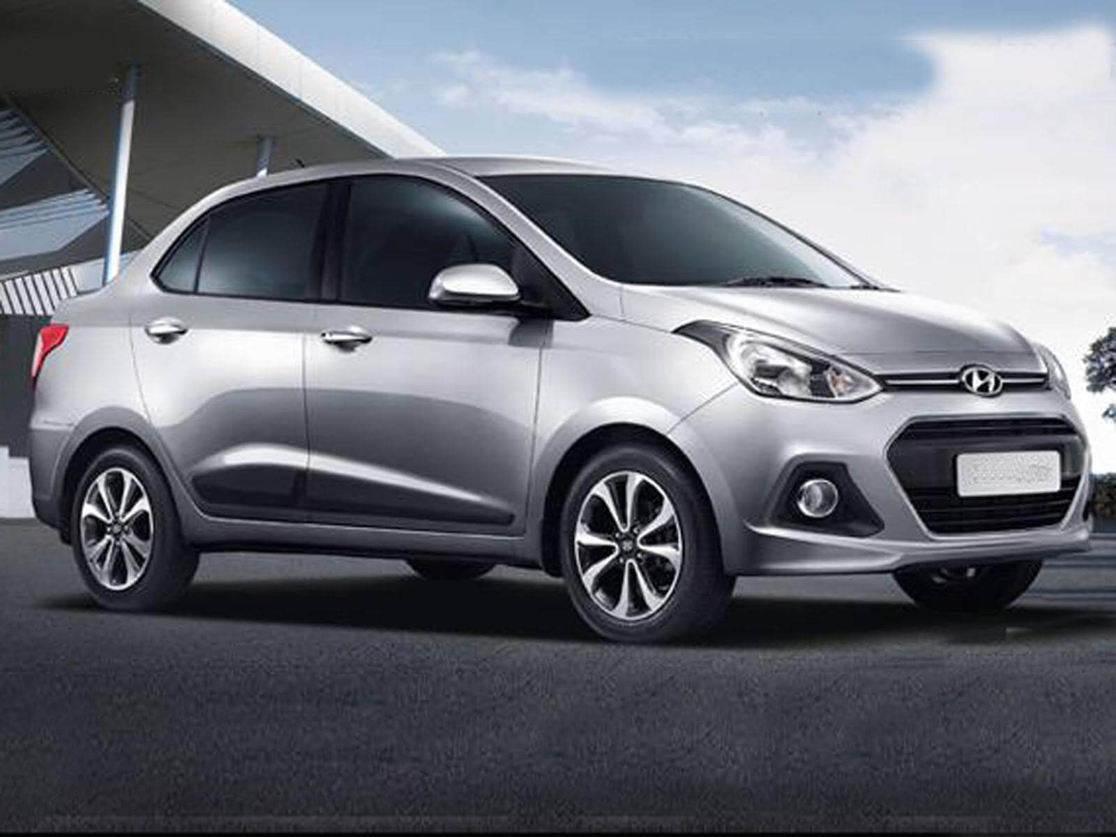 Thiết kế ngoại thất hiện đại của Hyundai Grand i10 sedan bản thiếu và thông tin giá xe ô tô i10