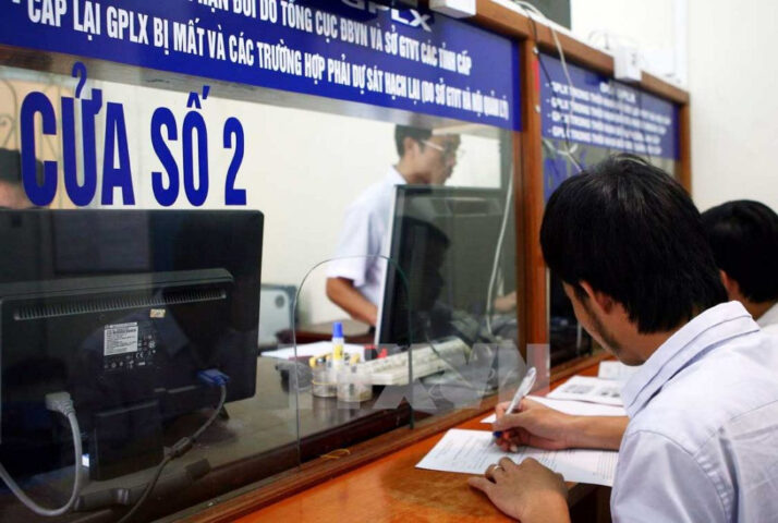 nop phi thi lai bang lai xe o to 1024x688 1
