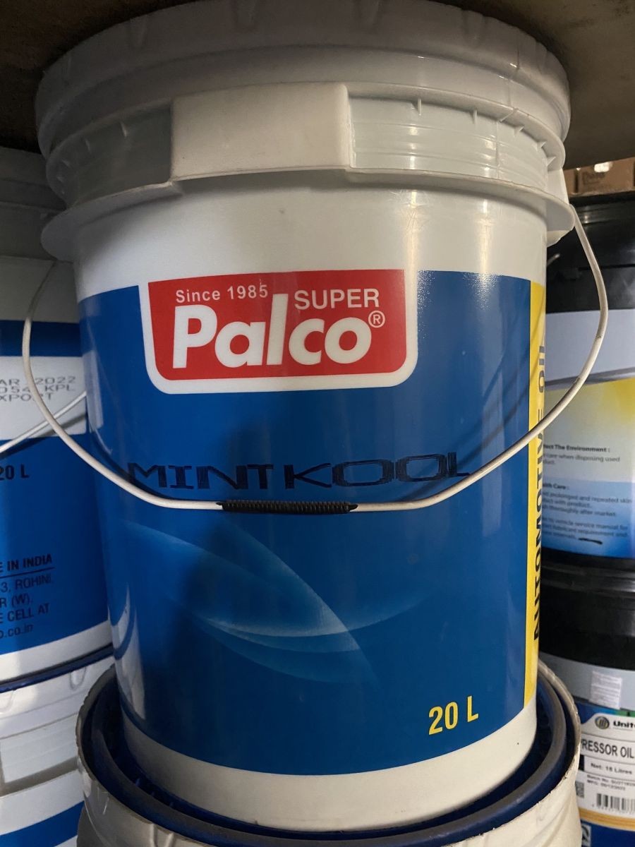 Chai nước làm mát xe ô tô Palco Mint Kool / Icy Kool dung tích lớn màu xanh lá cây