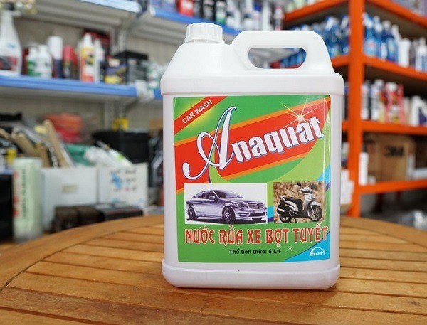 Dung dịch nước rửa xe ô tô bọt tuyết chuyên dụng Anaquat