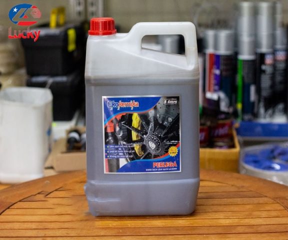 Dung dịch Ekokemika Perlega – nước tẩy rửa gầm xe ô tô cao cấp nhập khẩu