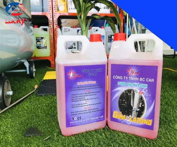 Nước tẩy rửa gầm xe ô tô và lazang của BCcar được ưa chuộng