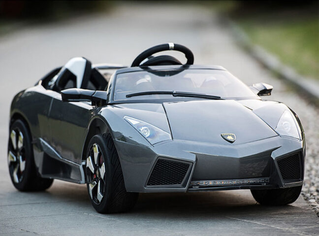 Mẫu xe ô tô điện Lamborghini LS518 màu xám sang trọng cho bé
