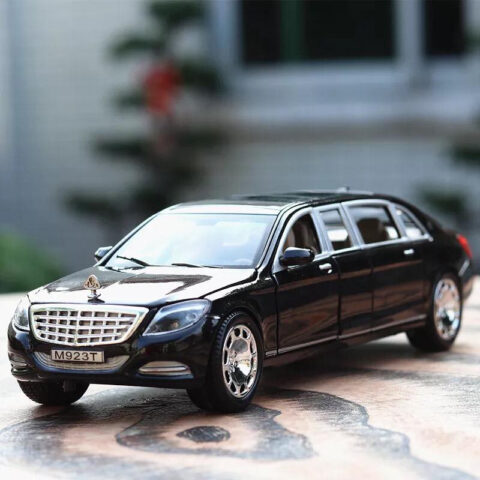 Mô hình xe ô tô bằng sắt Mercedes-Benz S600 Maybach thể hiện sự tinh xảo trong chế tác