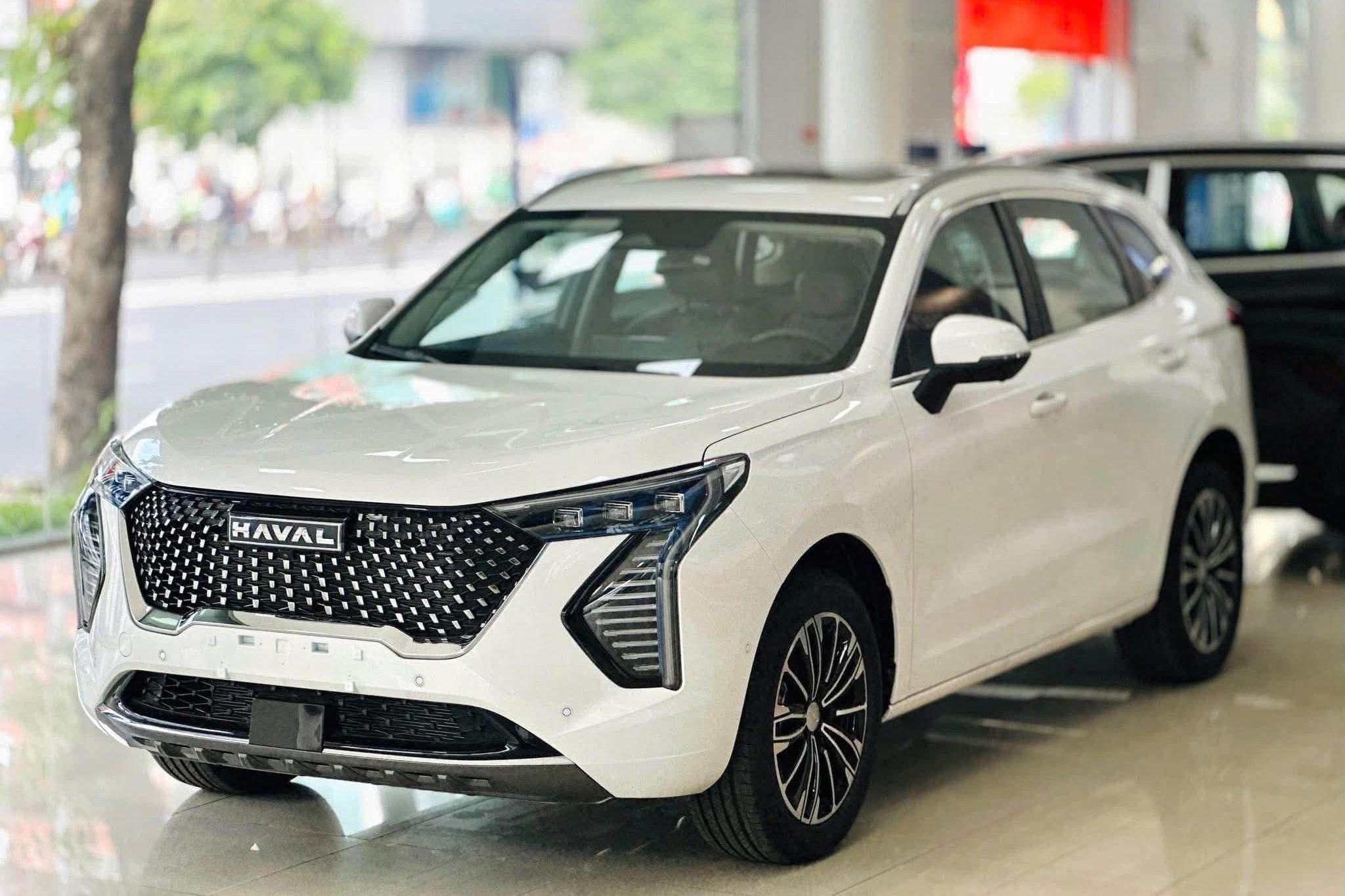 Haval Jolion, mẫu SUV nhập khẩu cạnh tranh trong phân khúc xe ô tô cỡ nhỏ