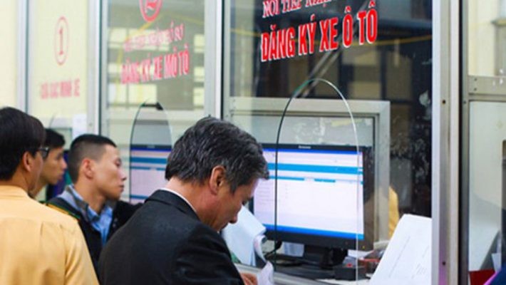 Phòng CSGT Công an TPHCM tiếp nhận đăng ký xe ô tô