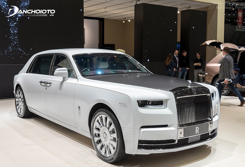 Rolls-Royce Phantom, biểu tượng sedan siêu sang của dòng xe ô tô Rolls-Royce