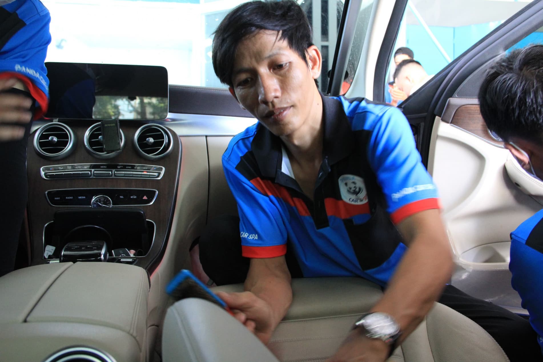 Rửa xe ô tô Nha Trang tại Panda Car Spa