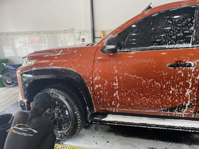 Quy trình rửa xe ô tô tại trung tâm Proauto.vn Quận 12