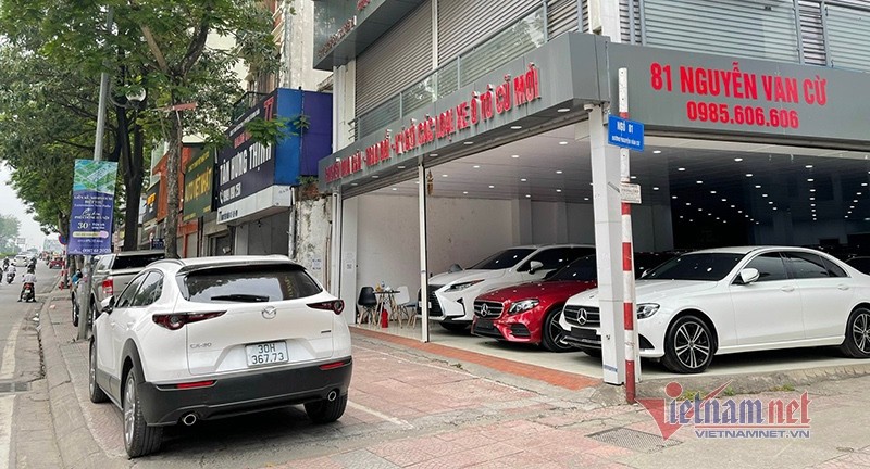 showroom xe cu 971